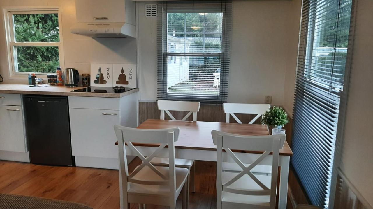 Kuifmees Vakantiewoningen 오이스터위지크 외부 사진