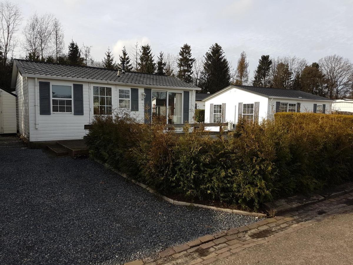 Kuifmees Vakantiewoningen 오이스터위지크 외부 사진