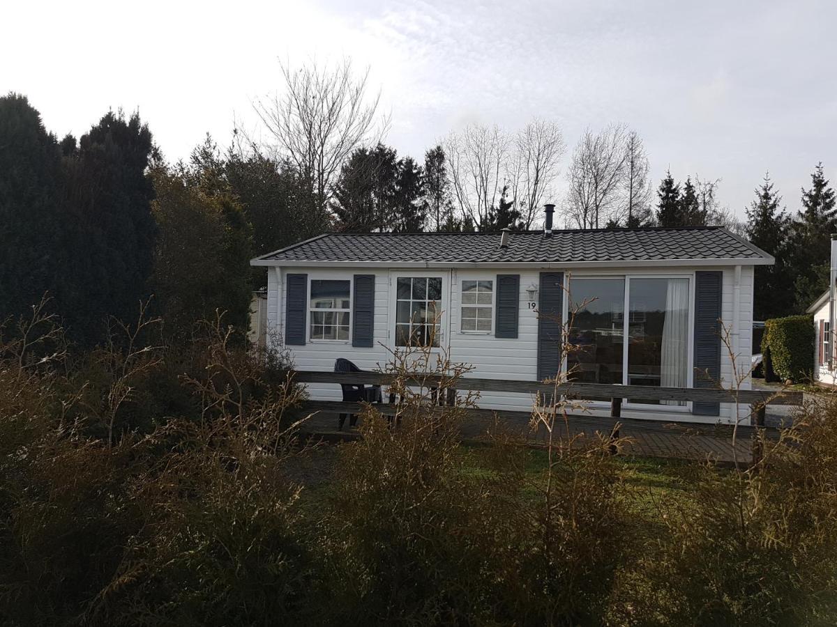 Kuifmees Vakantiewoningen 오이스터위지크 외부 사진