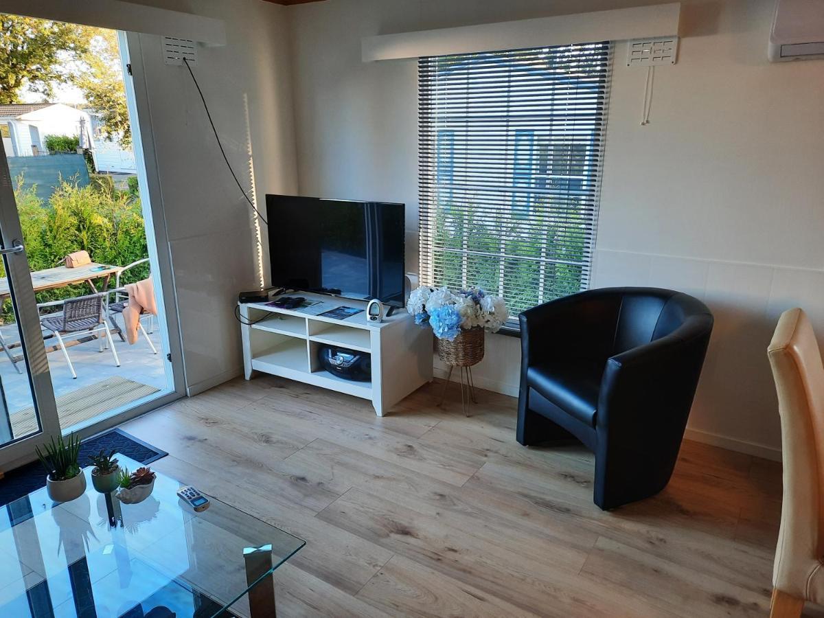 Kuifmees Vakantiewoningen 오이스터위지크 외부 사진